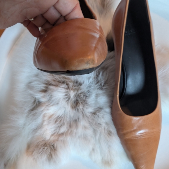 Vagabond Tan Leather Heels - Picture 4 of 9